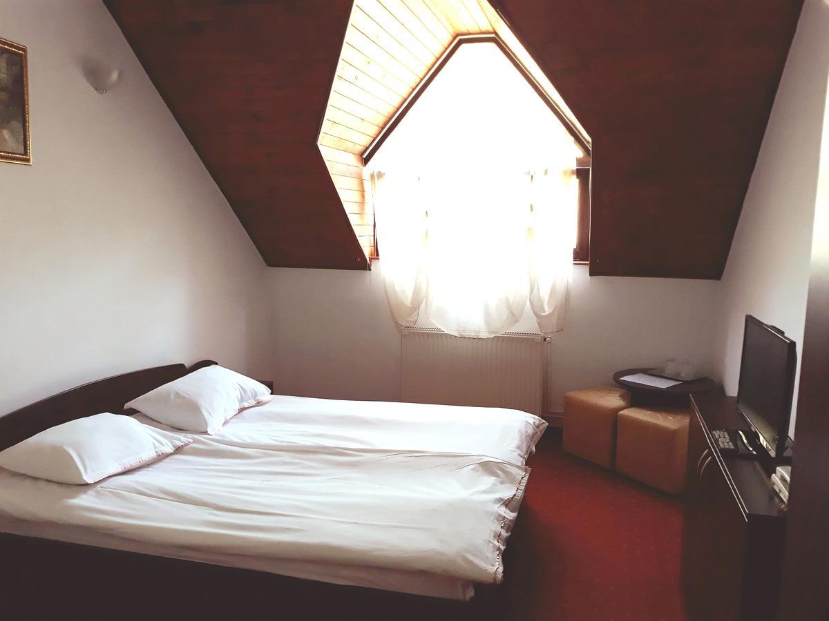 Motel Din Darste Сэчеле Экстерьер фото